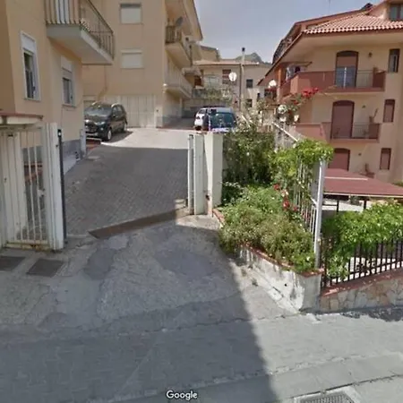 Grazioso Appartamento Vicino Al Mare Giardini-Naxos Exterior foto